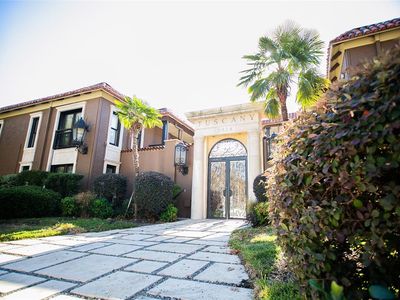5912 Sandhurst Ln APT 137, Dallas, TX, 75206