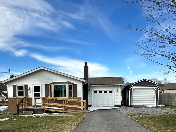 115 Conway Dr, Elkins, WV 26241