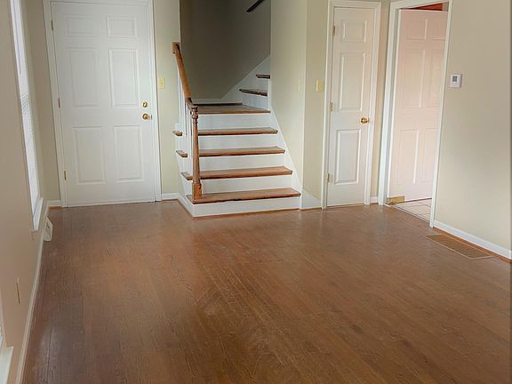 4th image of 124 Woodland Ave #A