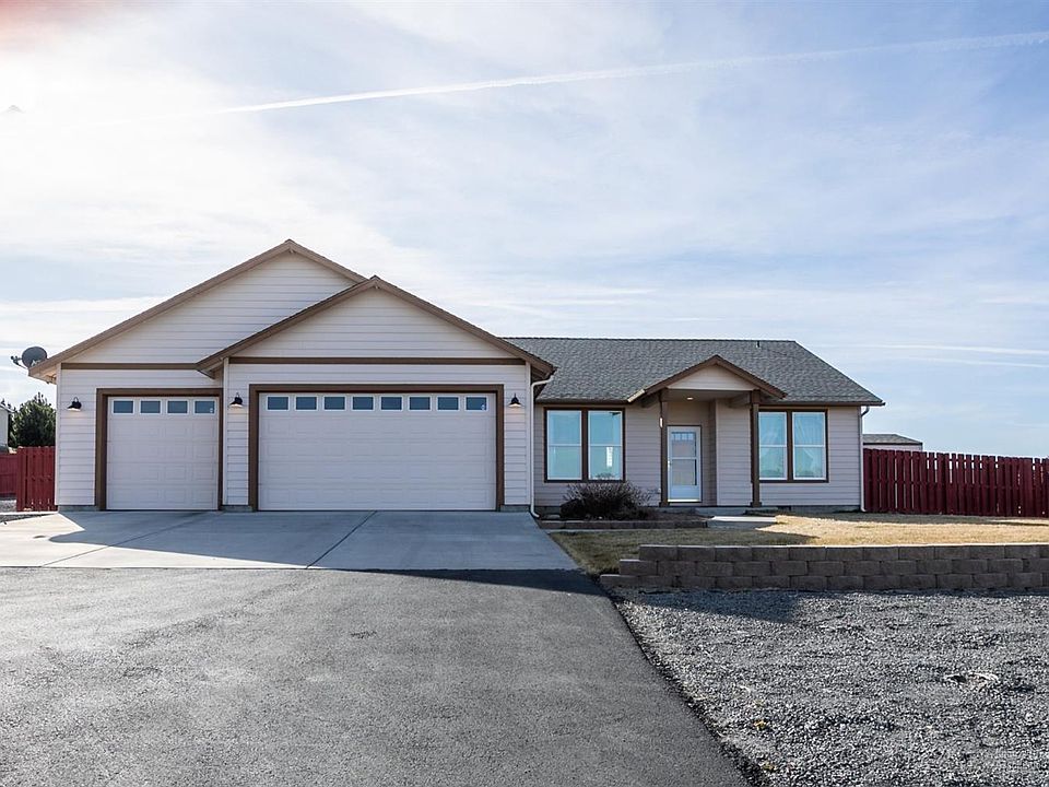 1st image of 2530 SE Bitterbrush Dr