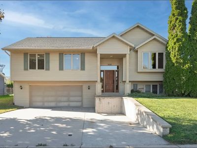 1060 S 26th St, Marion, IA, 52302