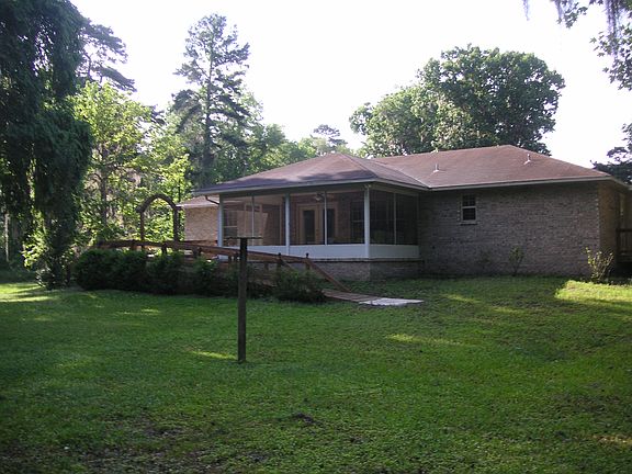5th image of 117 SE Klondike Pl