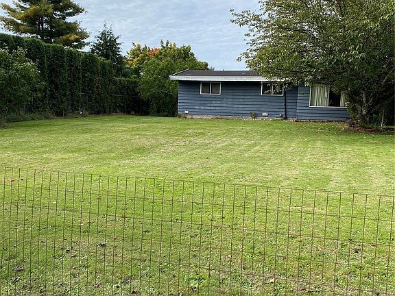 3rd image of 13837 132nd Avenue NE