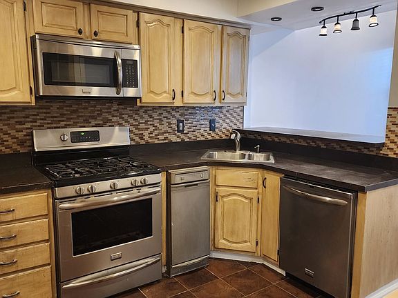5th image of 280 Belmont Ave Floor 1