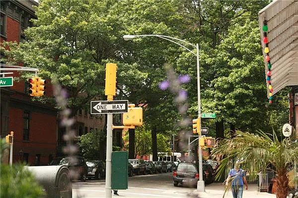 Rented by R New York | media 29