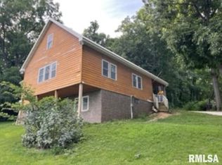 5613 Benz Rd, Quincy, IL 62305