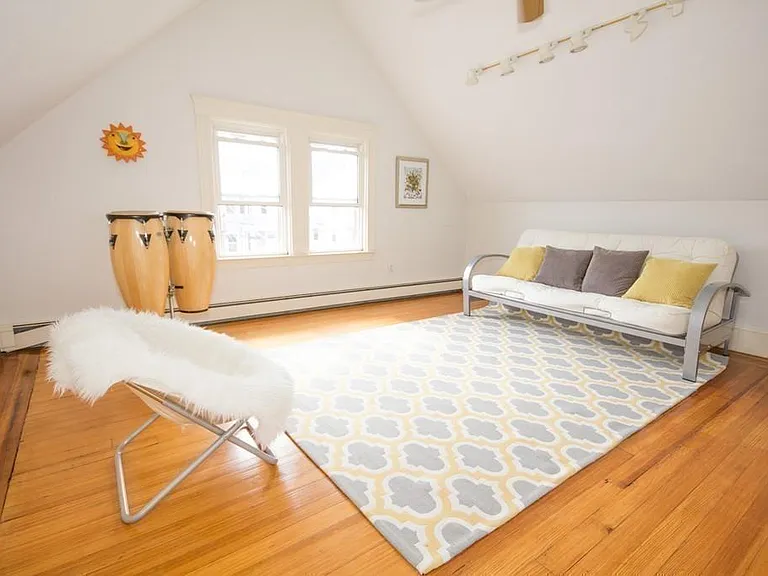 162 Metropolitan Ave — Photo 24
