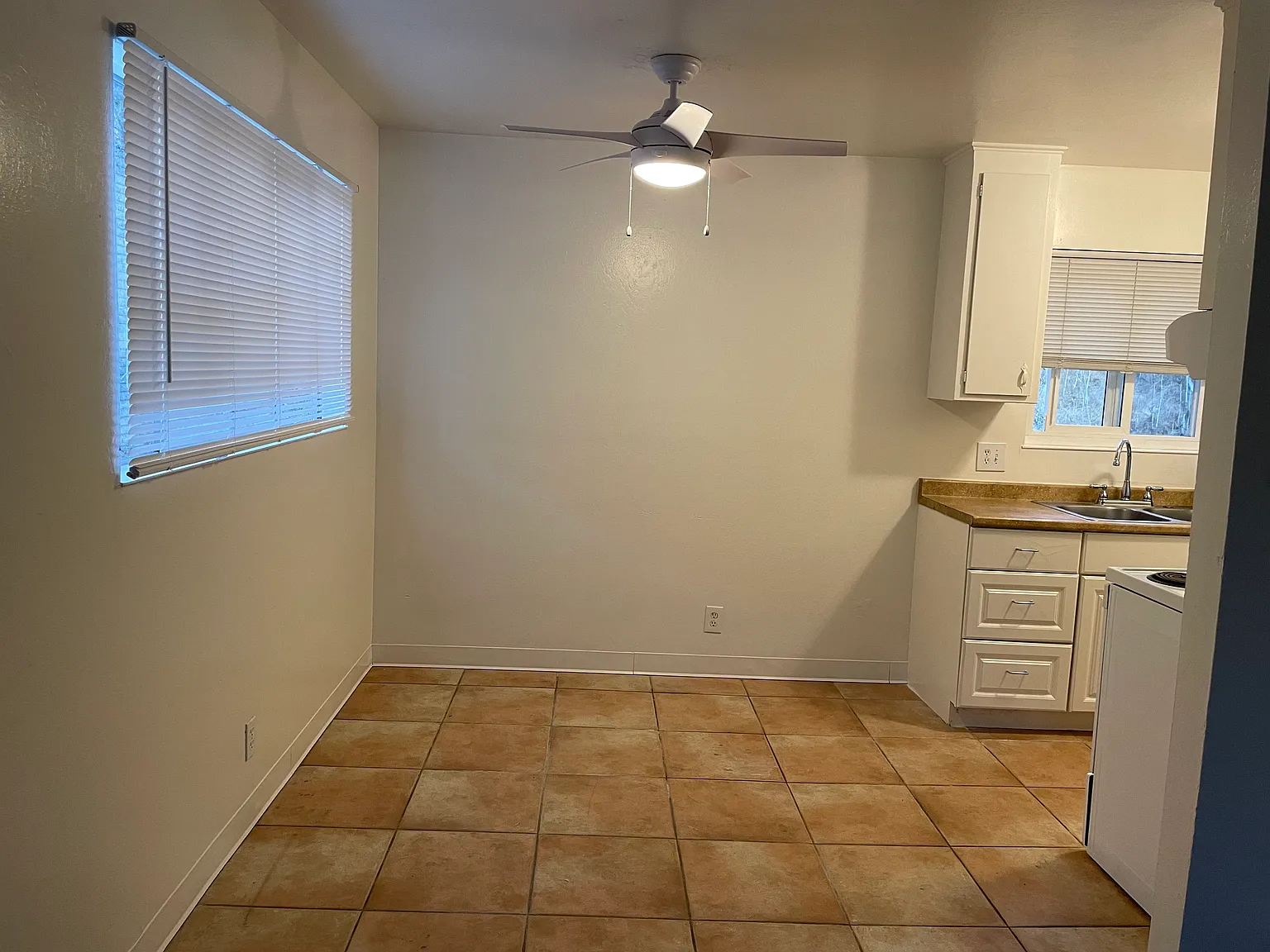 2 bed, 750 sqft, $2,150 — Photo 3
