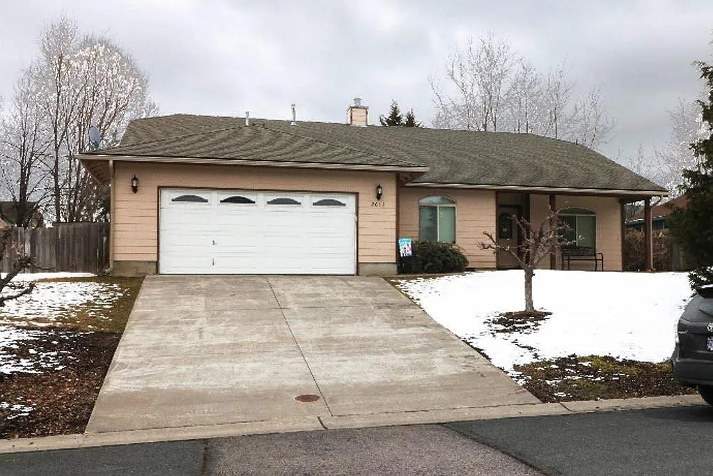 2611 Chantal Ave photo 1