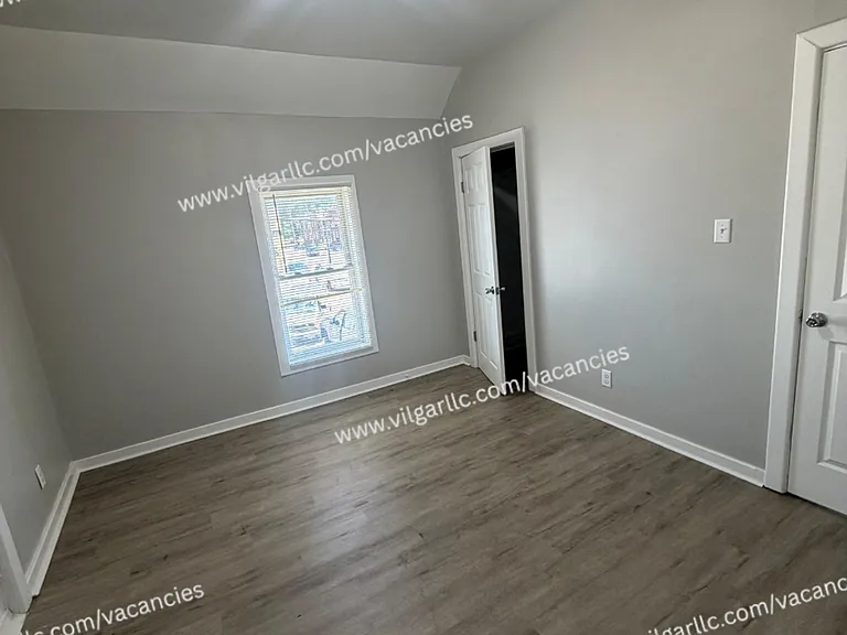4714 Tod Ave — Photo 14