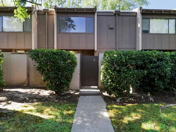 701 Woodside Ln E Unit 4, Sacramento, CA 95825