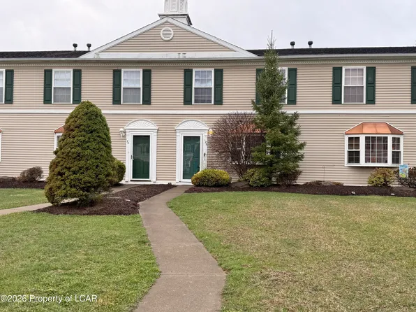 126 Patriot Cir, Mountain Top, PA 18707