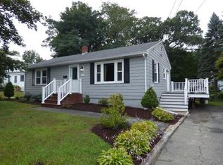 236 Hovey St, Lowell, MA 01852