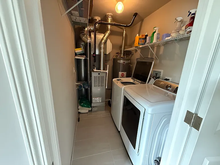 384 Hunterdon Ct #384 — Photo 18