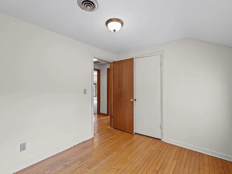 207 W Vermont Ave — Photo 26