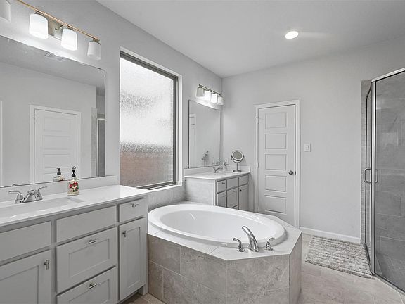4th image of 2315 Kirkstall Way