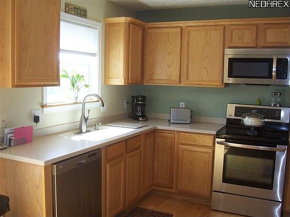 3rd image of 2390 Timber Mill Dr