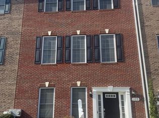 995 Rye Dr, La Plata, MD 20646