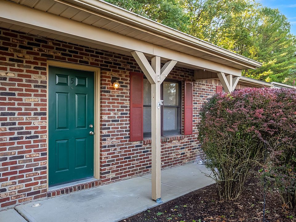 1st image of 647 Pebble Place Dr #5