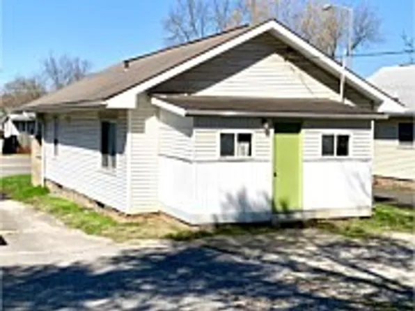 1409 S Walnut St, Bloomington, IN 47401