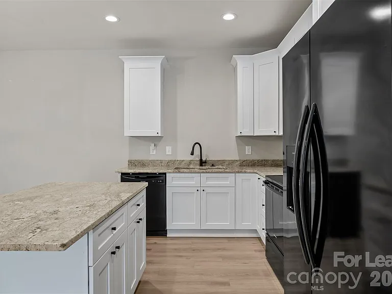 3130 Celia Ave — Photo 17