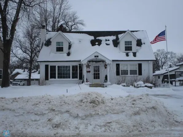 721 2nd St N, Wahpeton, ND 58075