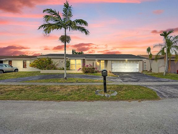 4th image of 11721 NW 30th Place