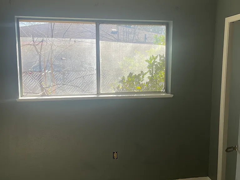216 N Emerald Loop — Photo 17