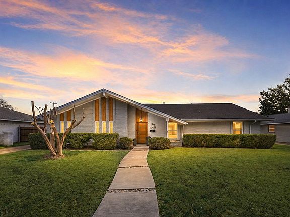 2nd image of 10040 Spokane Cir