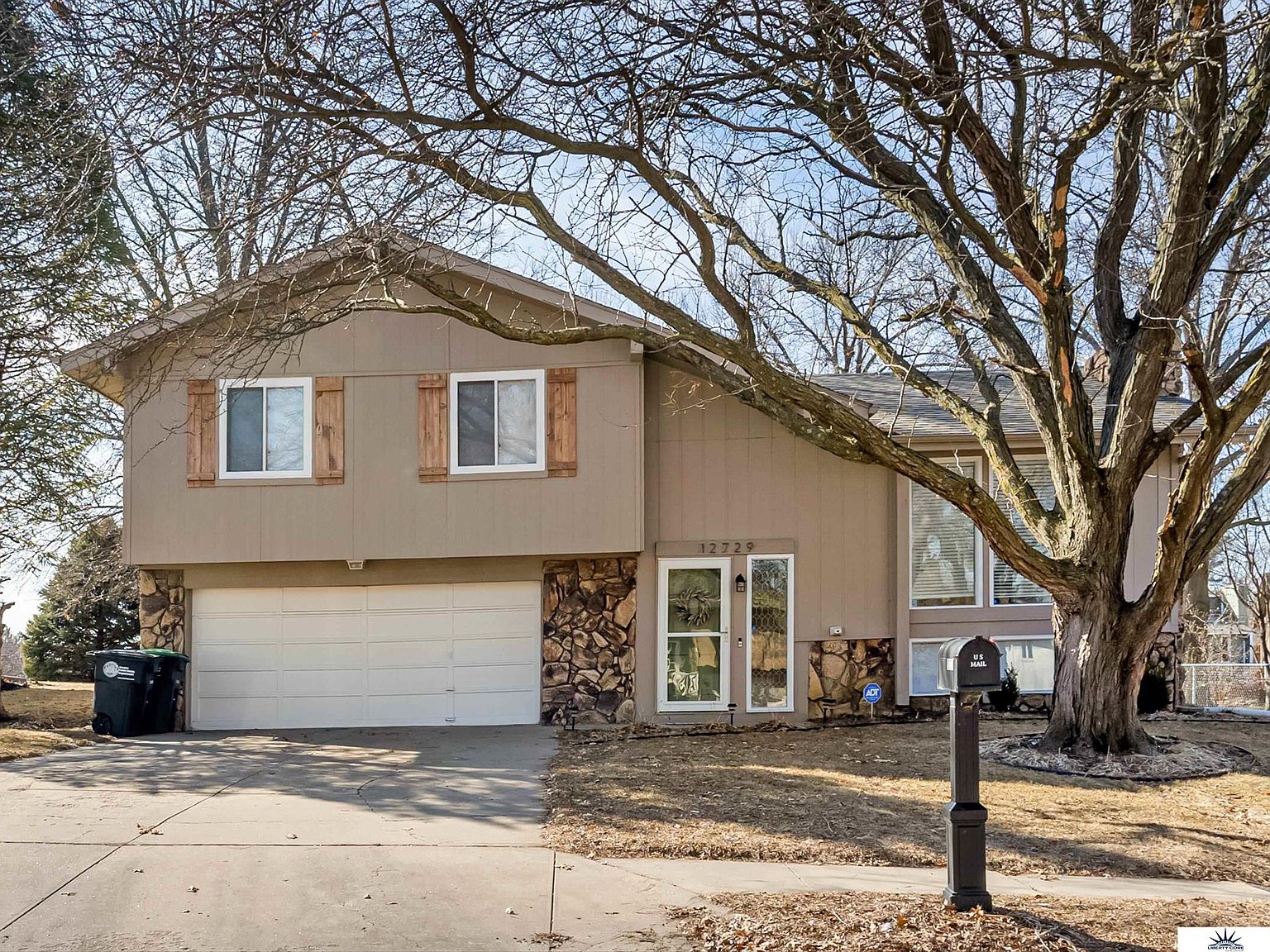 12729 Yates St, Omaha, NE 68164 Zillow