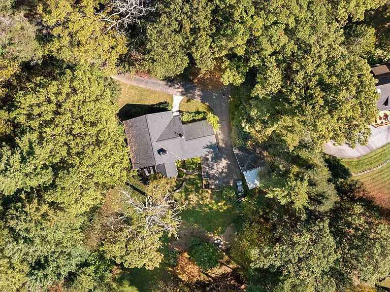 321 Vanderbilt Rd — Photo 31