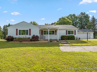 9811 SW Greenville Rd, Greenville, MI 48838