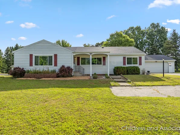 9811 SW Greenville Rd, Greenville, MI 48838