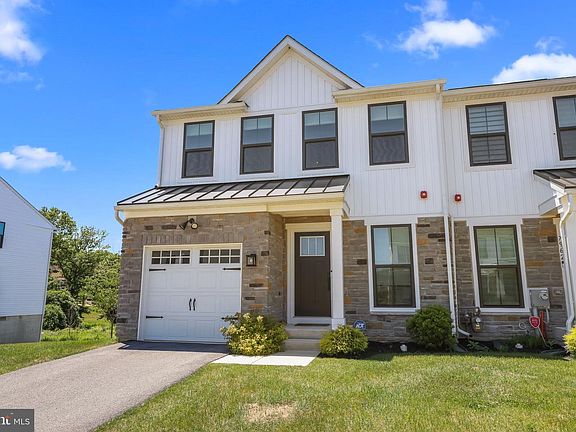 2nd image of 7960 Milltown Cir
