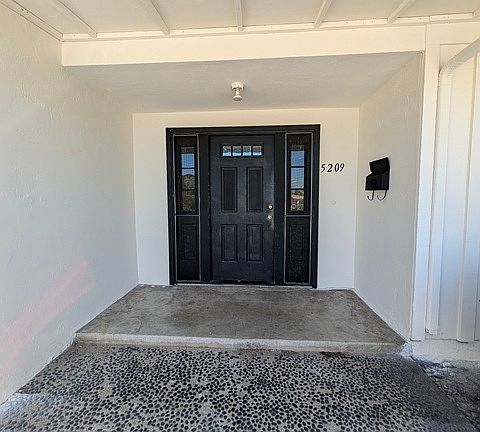 4th image of 5209 Hewlett Dr