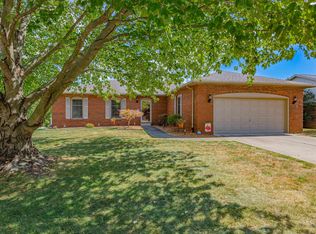 5766 Fiesta Dr, Newburgh, IN 47630