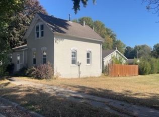 311 3rd St SE, Montgomery, MN 56069
