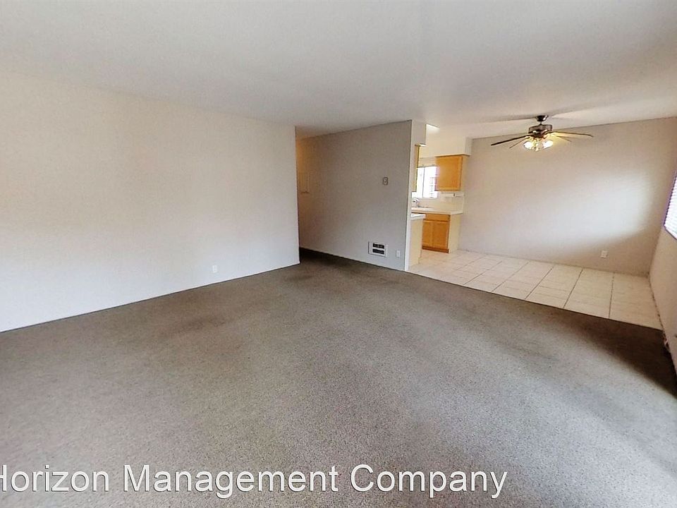 1st image of 121 Burton Cir APT 3
