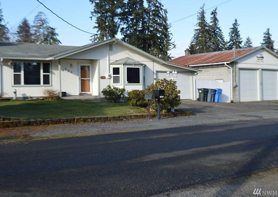 1st image of 17002 18th Ave E
