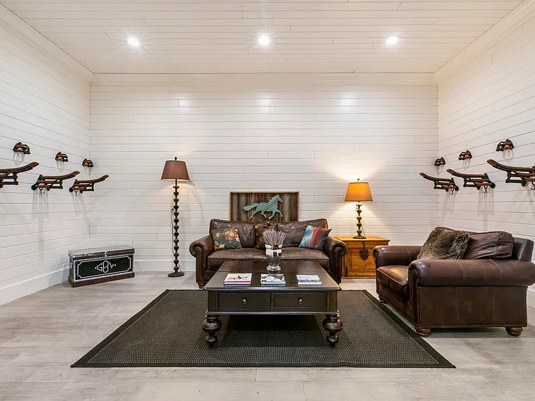 15726 Estancia Ln — Photo 40