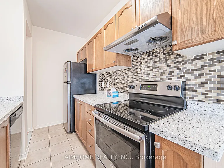 688 Courtney Valley Rd — Photo 4