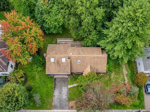 4th image of 214 Anderson Avenue
