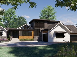 1017 Peninsula Point Rd, Shakopee, MN 55379