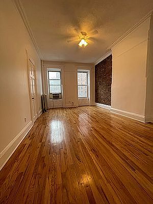 1st image of 434 Lafayette Ave #2