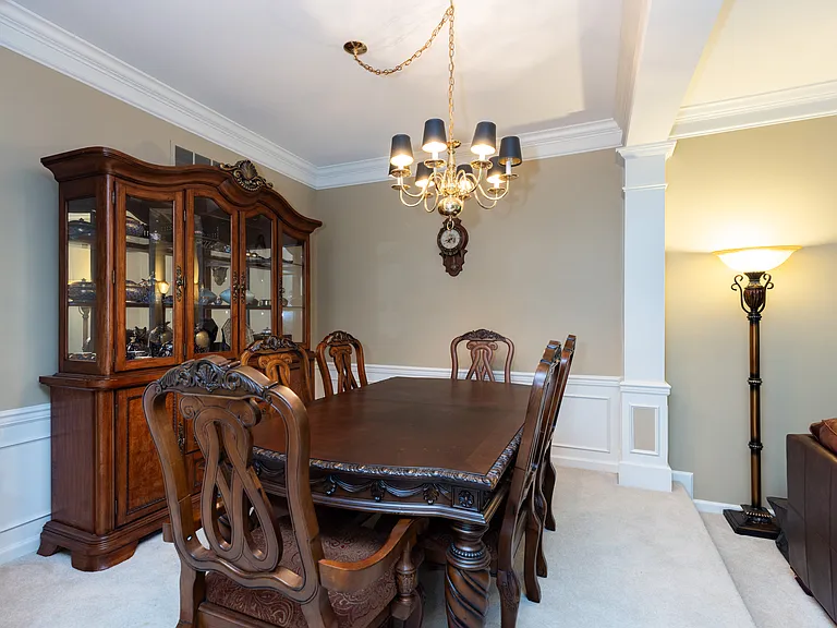 703 W Oakmeade Dr — Photo 7