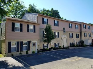 800 Bellwood Dr, Pittsburgh, PA 15229