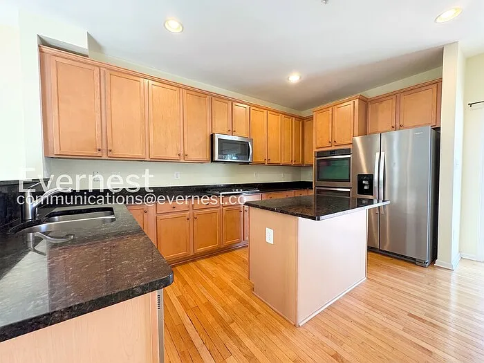 6137 Hanlon St — Photo 5
