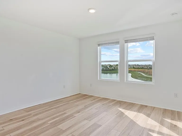 2415 Paravane Way — Photo 11