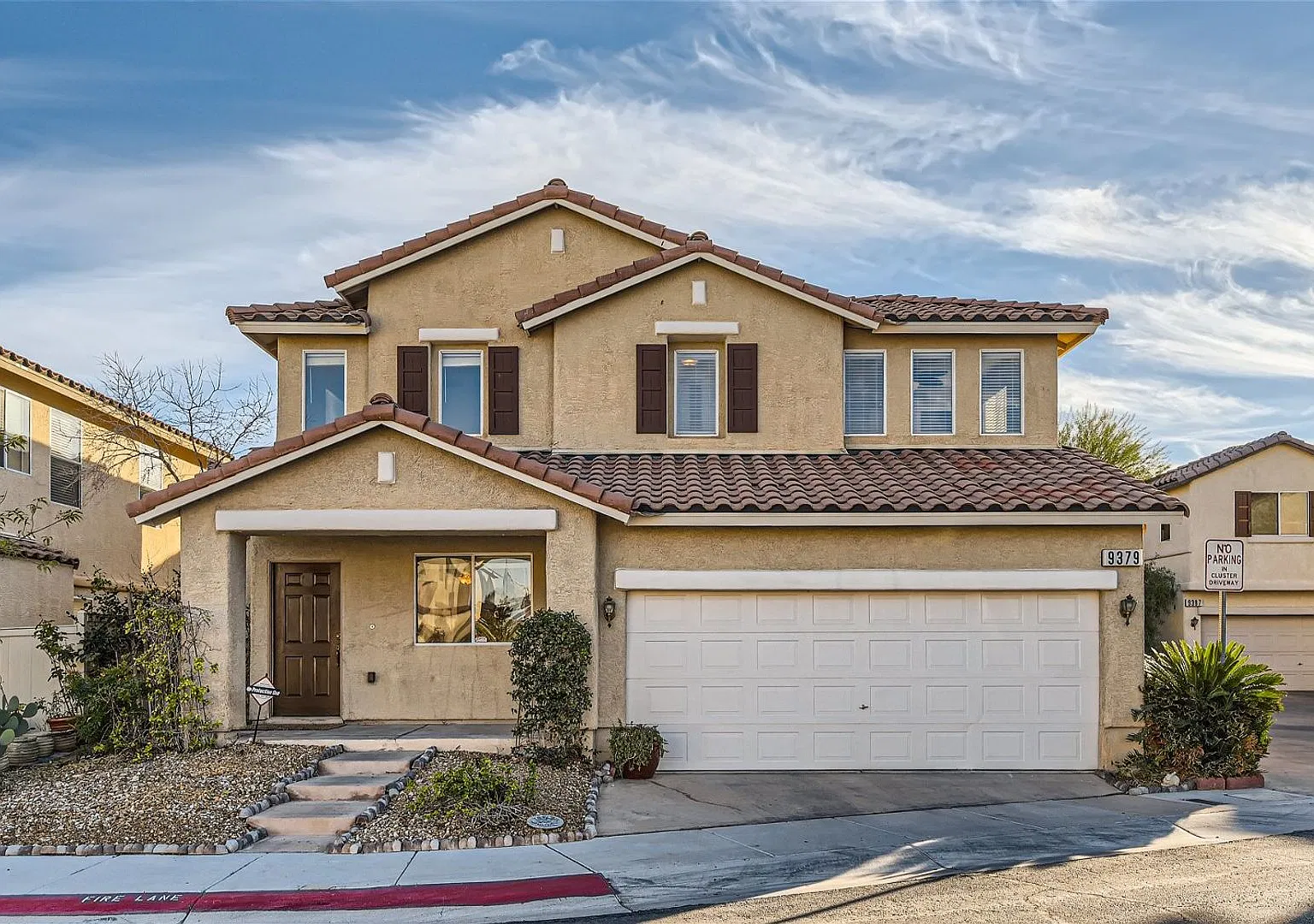3 Bedroom Dog Friendly House! — Photo 3