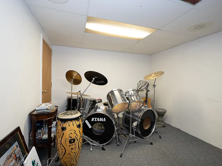 10 Hansen Ct — Photo 31
